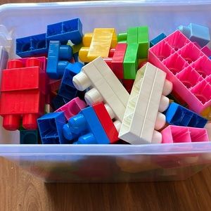 Duplo blocks
